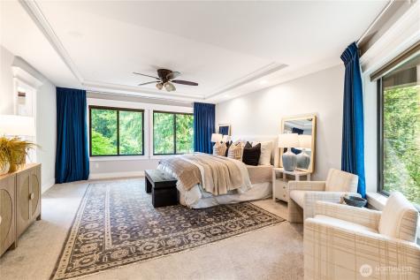1408 29th Court NE Issaquah WA 98029