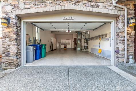 1408 29th Court NE Issaquah WA 98029