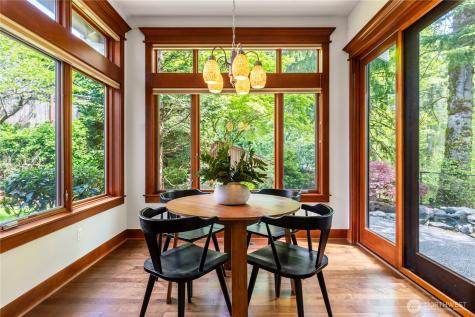 1408 29th Court NE Issaquah WA 98029