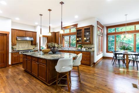 1408 29th Court NE Issaquah WA 98029