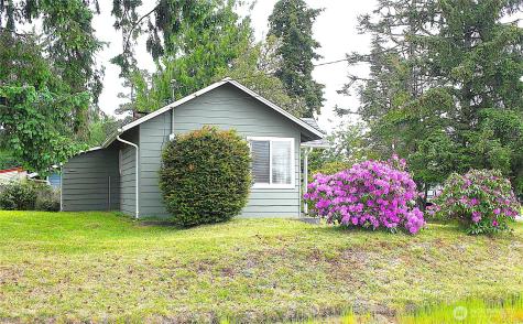 603 N Broadway Street Westport WA 98595