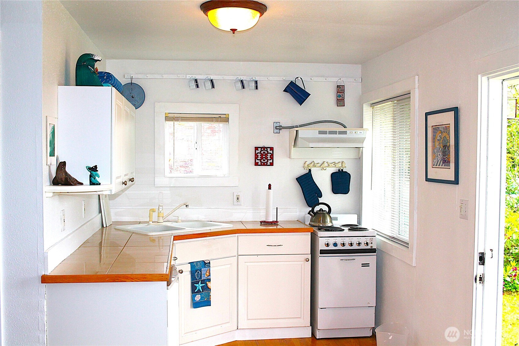 603 N Broadway Street Westport WA 98595