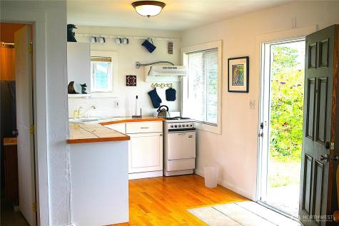 603 N Broadway Street Westport WA 98595