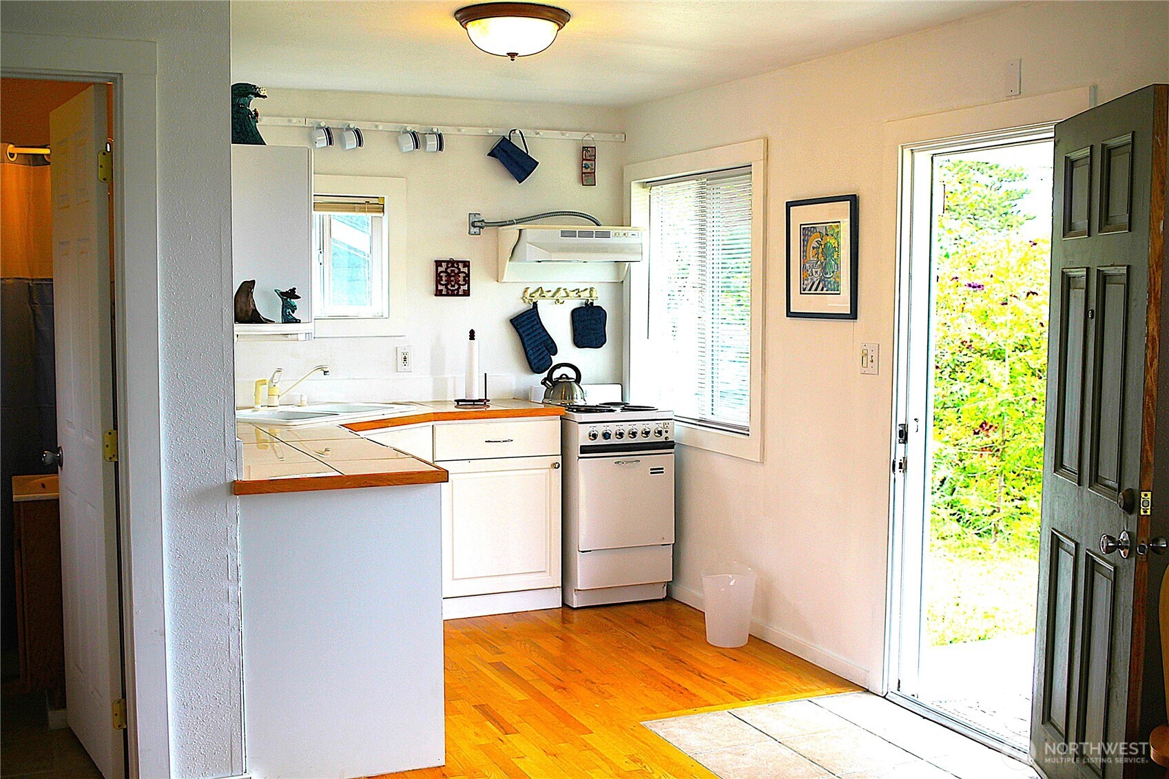 603 N Broadway Street Westport WA 98595
