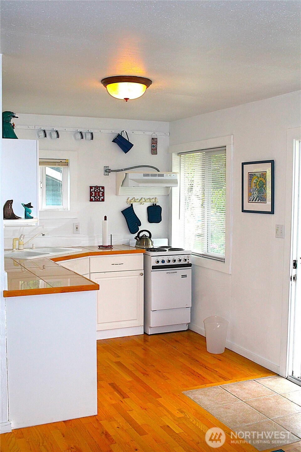 603 N Broadway Street Westport WA 98595