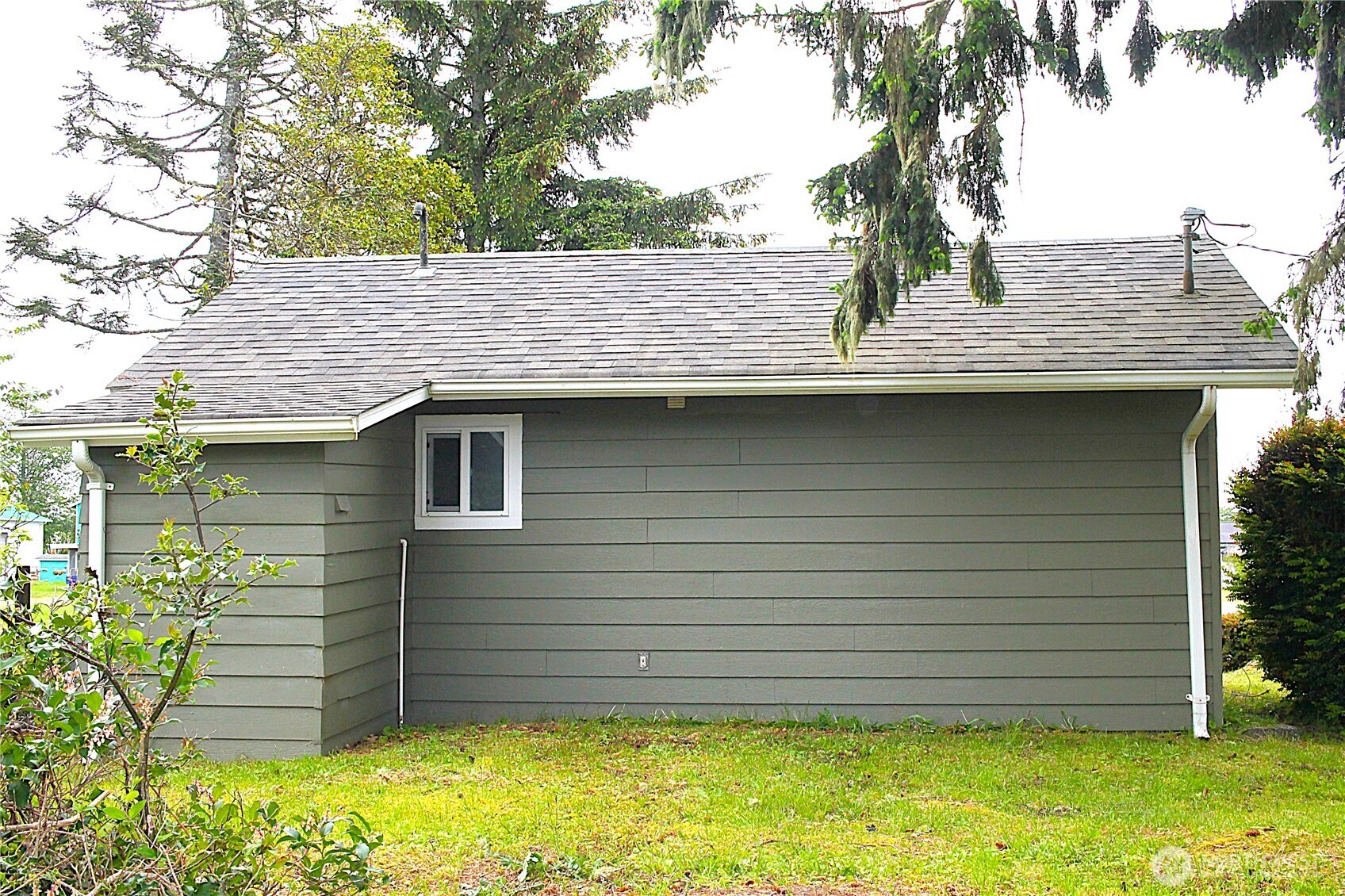 603 N Broadway Street Westport WA 98595