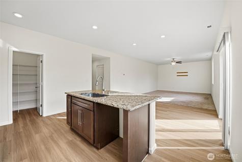 11948 64th Street E Puyallup WA 98372