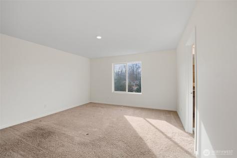 11948 64th Street E Puyallup WA 98372