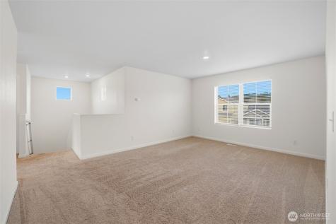 11948 64th Street E Puyallup WA 98372