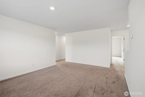 11948 64th Street E Puyallup WA 98372