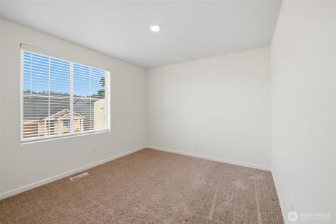 11948 64th Street E Puyallup WA 98372