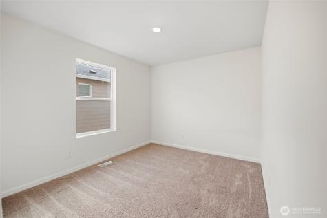 11948 64th Street E Puyallup WA 98372