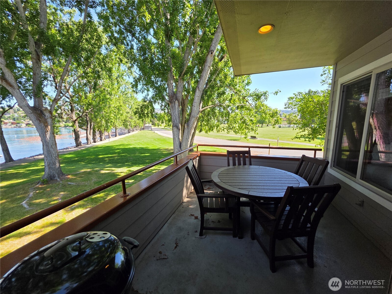 1 Beach 557-e Manson WA 98831