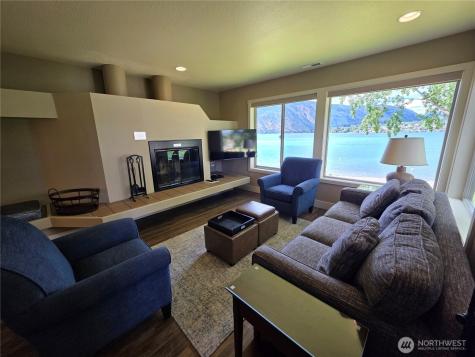 1 Beach 557-e Manson WA 98831