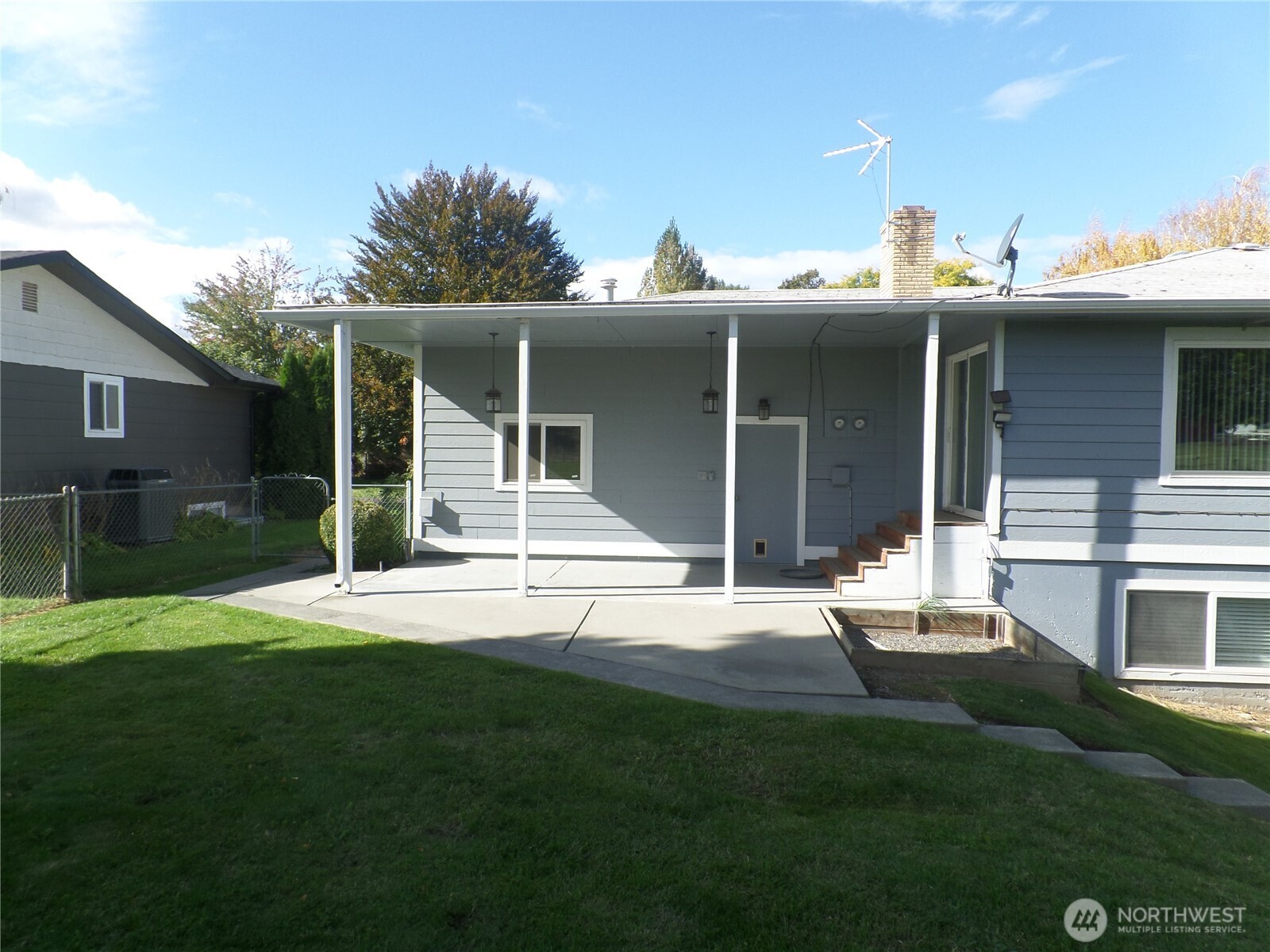 32 NE Tremont Drive College Place WA 99324