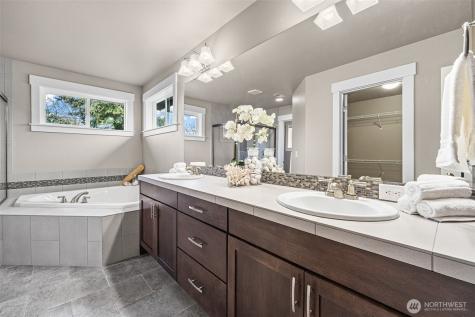 1706 NE 24th Street Renton WA 98056