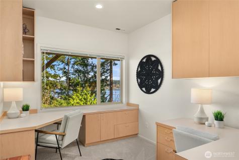 936 170th Place SE Bellevue WA 98008