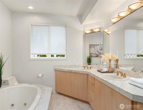 936 170th Place SE Bellevue WA 98008