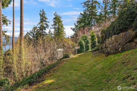 936 170th Place SE Bellevue WA 98008
