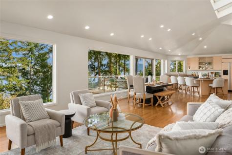 936 170th Place SE Bellevue WA 98008