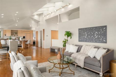 936 170th Place SE Bellevue WA 98008