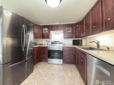 305 N Earl Road Moses Lake WA 98837