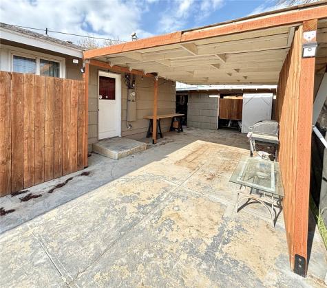 305 N Earl Road Moses Lake WA 98837