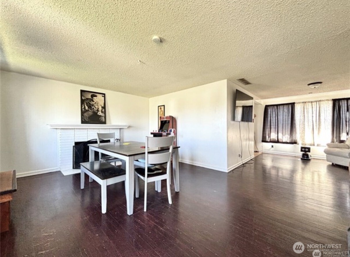 305 N Earl Road Moses Lake WA 98837