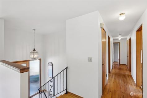 8420 214th Place SW Edmonds WA 98026