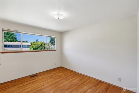 8420 214th Place SW Edmonds WA 98026