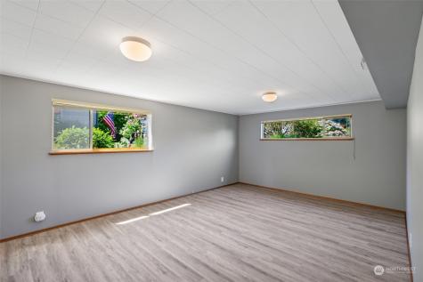8420 214th Place SW Edmonds WA 98026