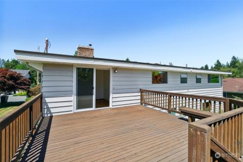 8420 214th Place SW Edmonds WA 98026