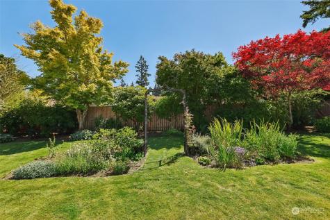 8420 214th Place SW Edmonds WA 98026