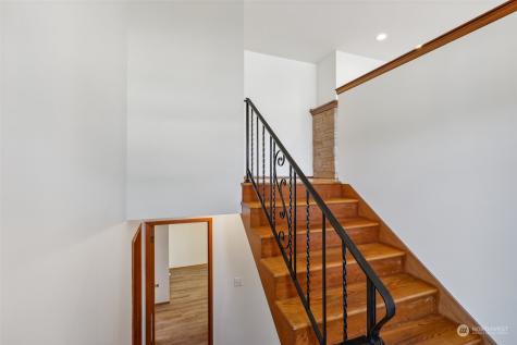 8420 214th Place SW Edmonds WA 98026