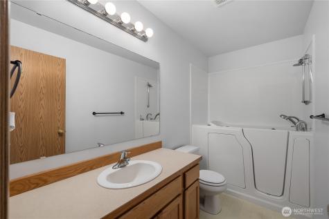 7606 187th Avenue SW Rochester WA 98579