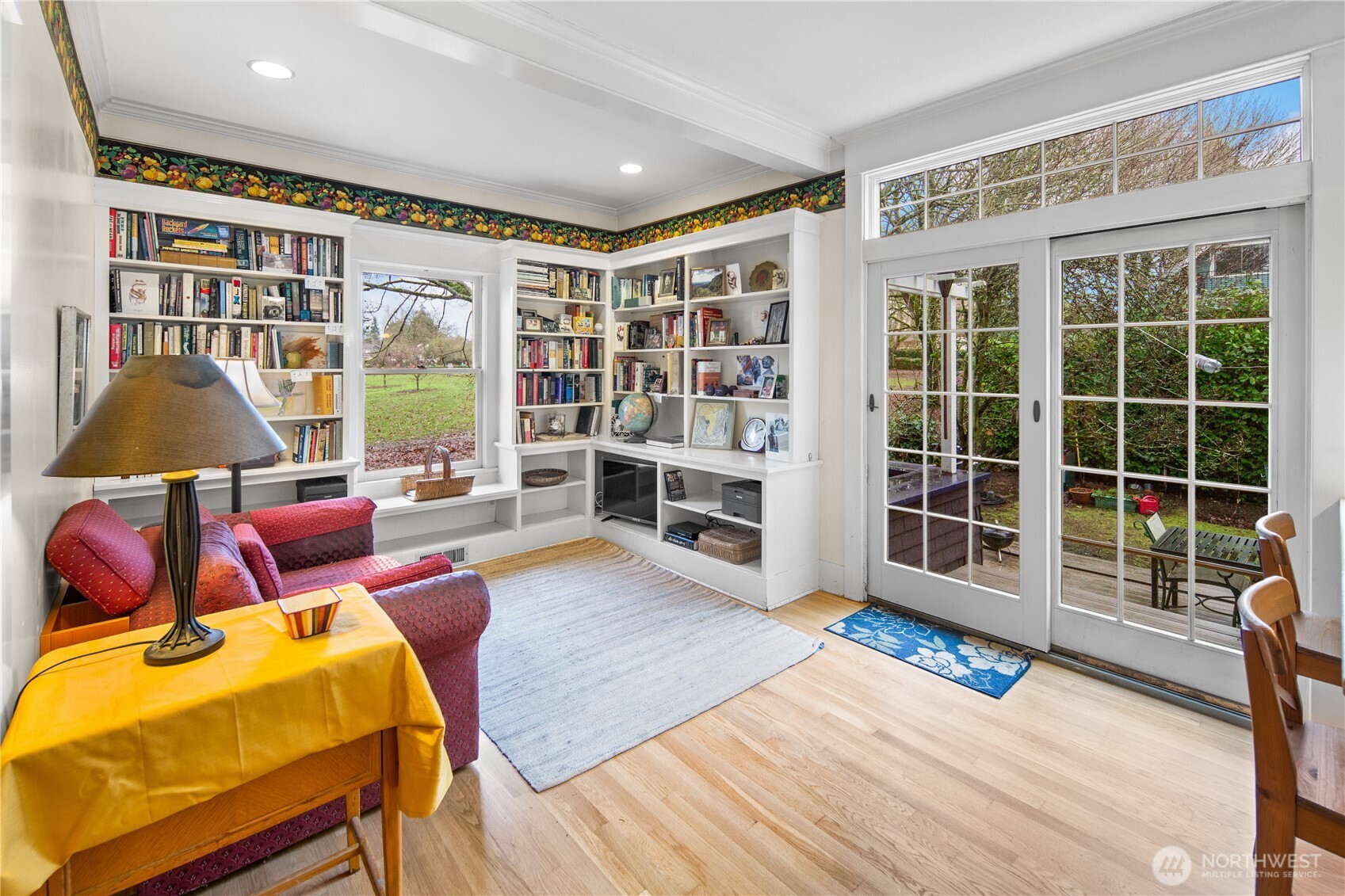 4616 Meridian Avenue N Seattle WA 98103