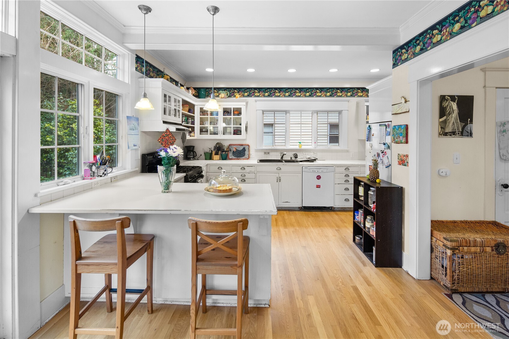 4616 Meridian Avenue N Seattle WA 98103