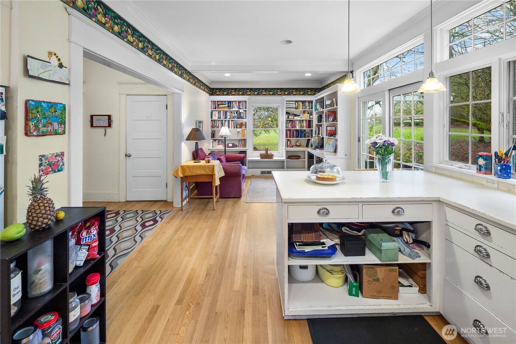 4616 Meridian Avenue N Seattle WA 98103