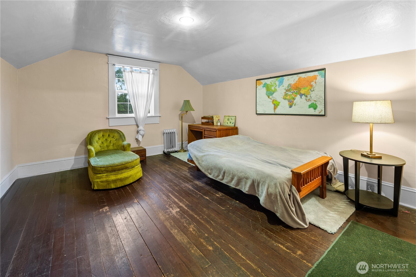 4616 Meridian Avenue N Seattle WA 98103