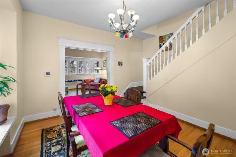 4616 Meridian Avenue N Seattle WA 98103
