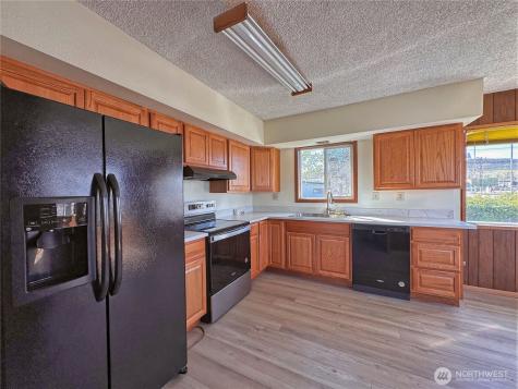 284 Monse Bridge Road Brewster WA 98812
