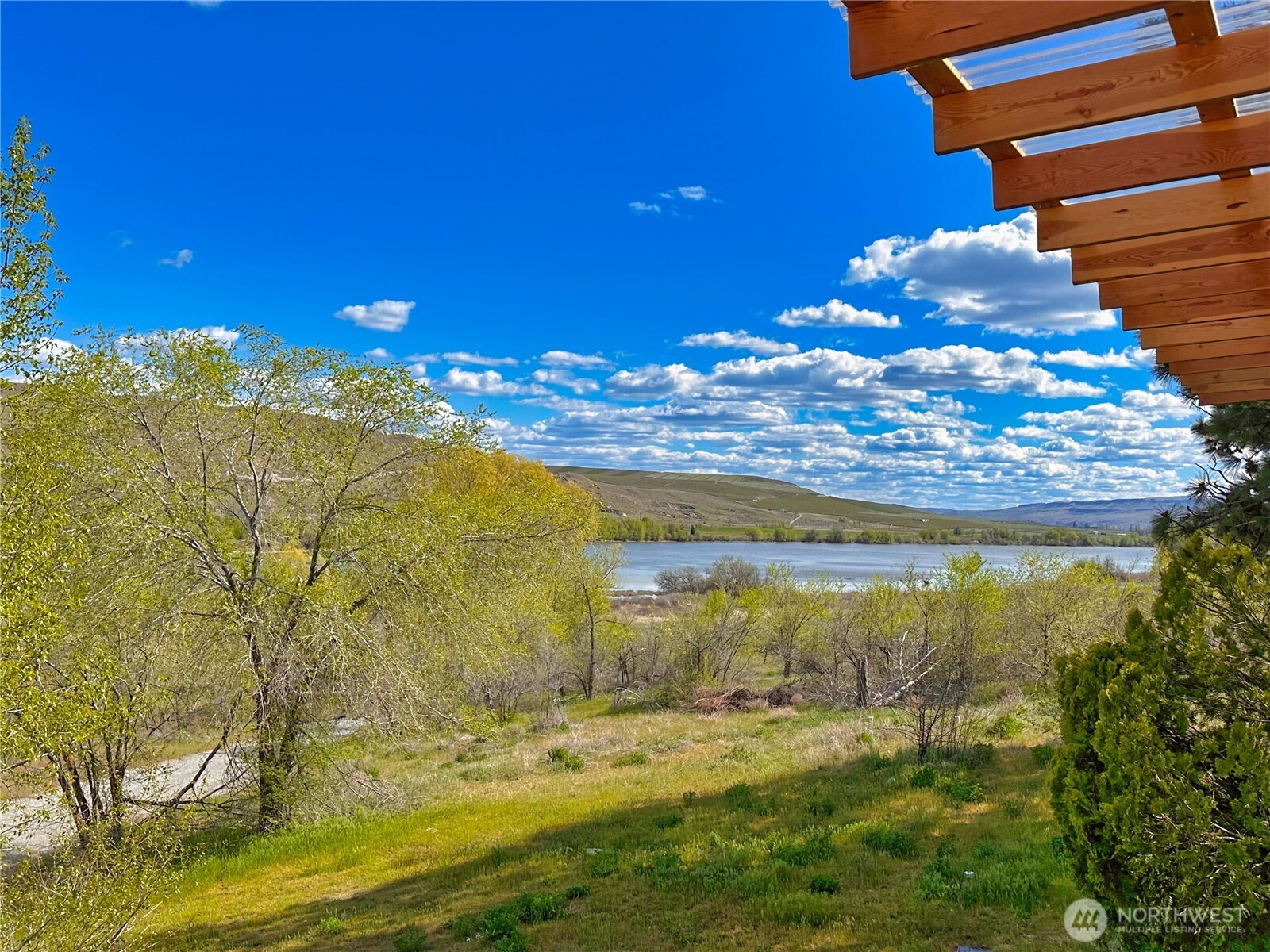 284 Monse Bridge Road Brewster WA 98812