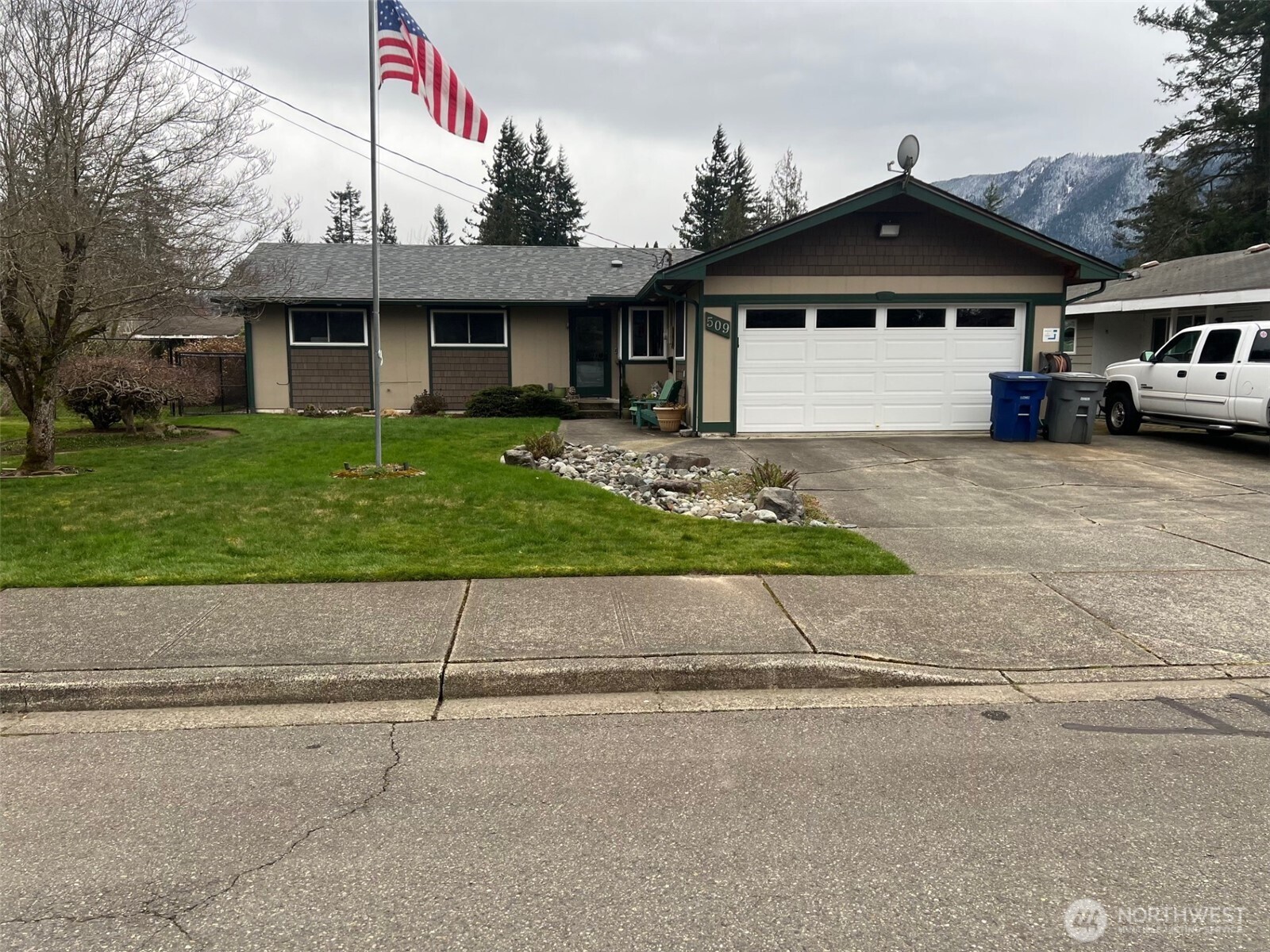 509 NE 6th Street North Bend WA 98045