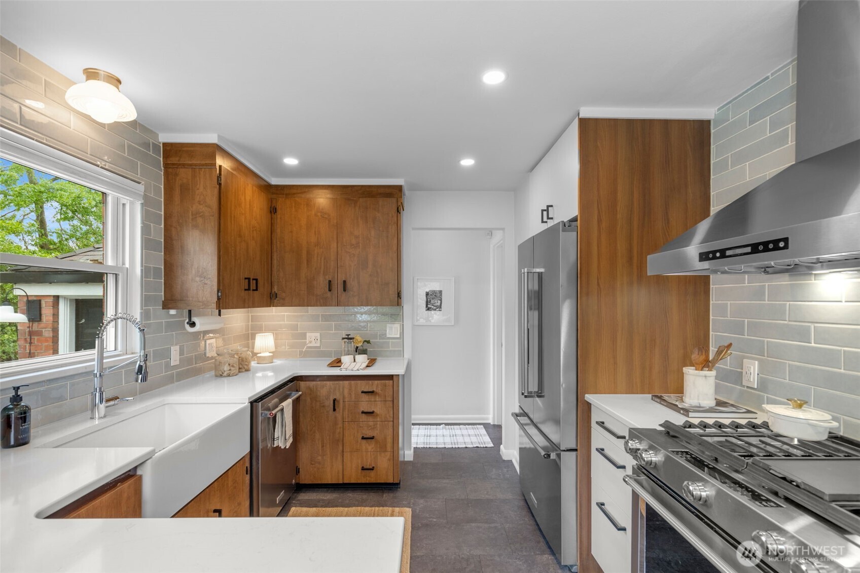 3811 39th Avenue S Seattle WA 98118