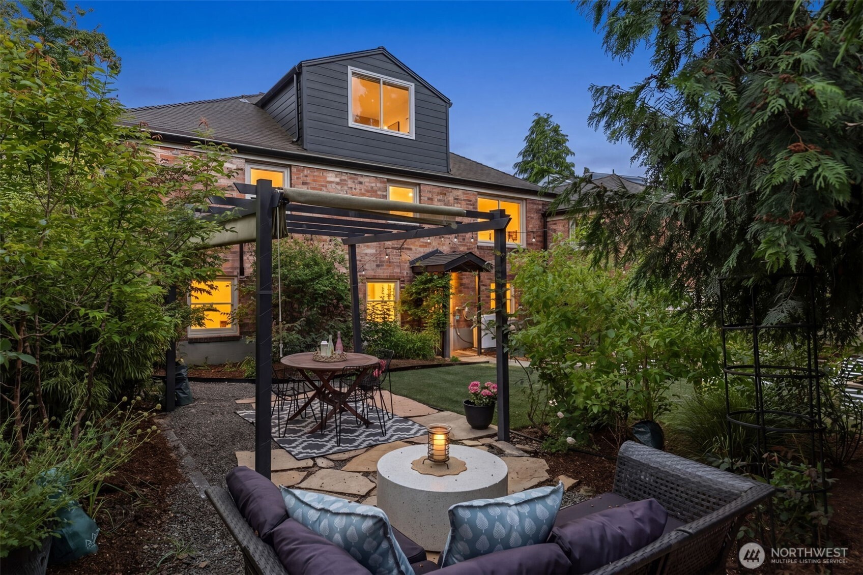 3811 39th Avenue S Seattle WA 98118
