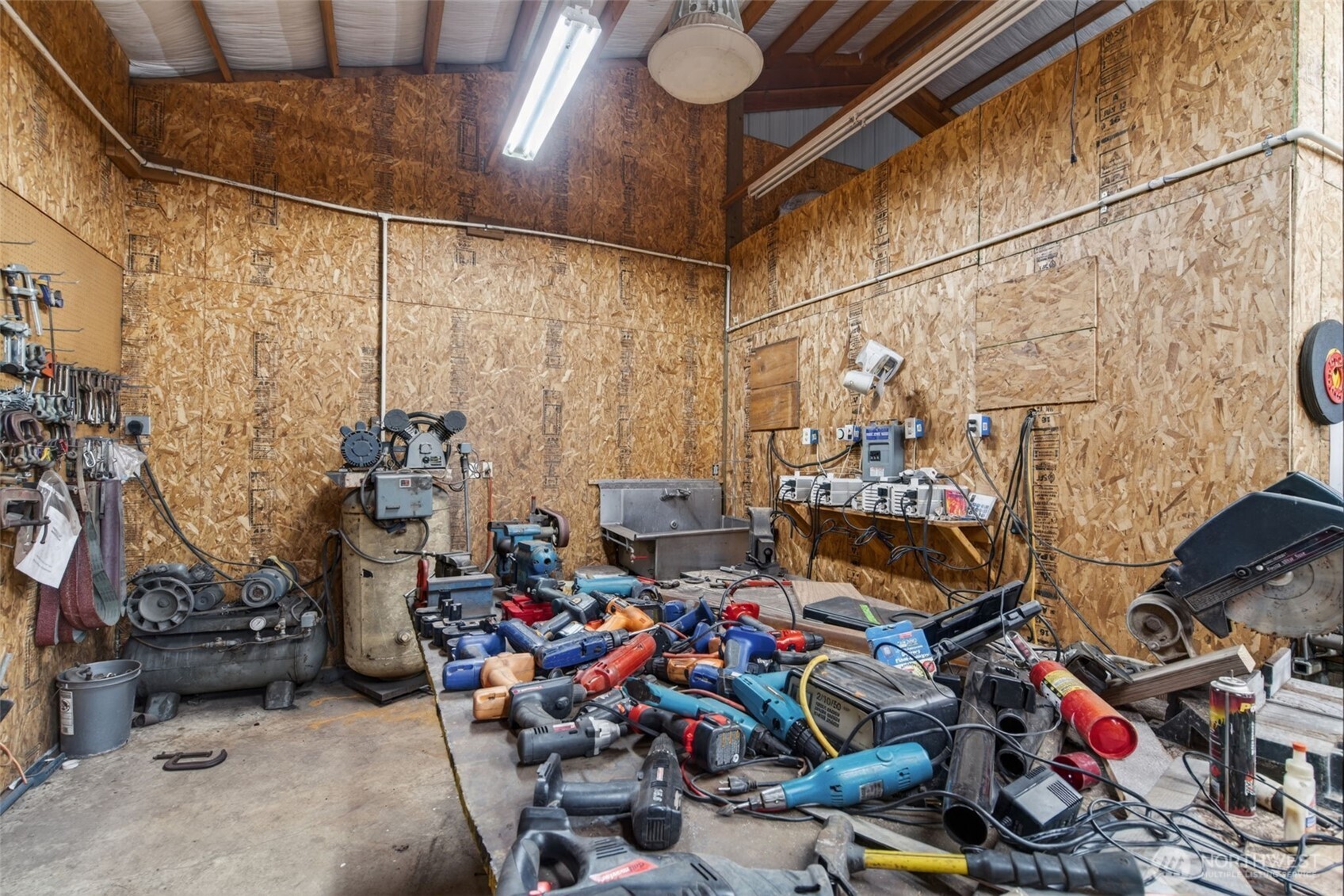 943 Fall Creek Road Longview WA 98632