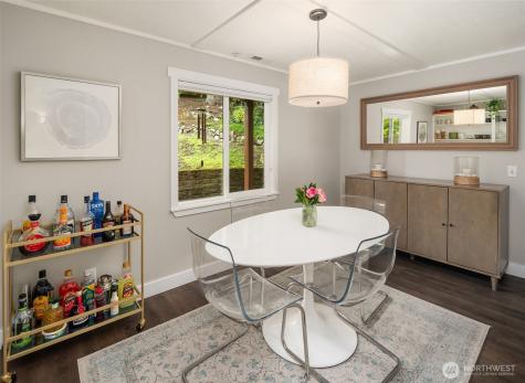2820 27th Avenue W Seattle WA 98199