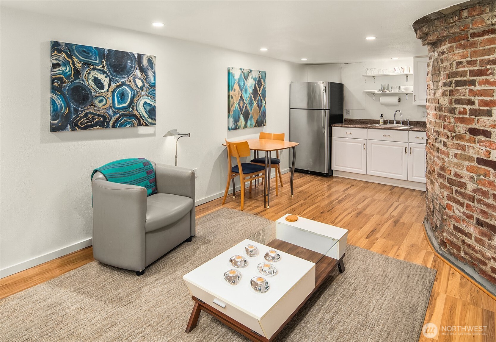 2820 27th Avenue W Seattle WA 98199