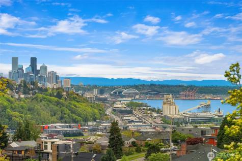 2820 27th Avenue W Seattle WA 98199