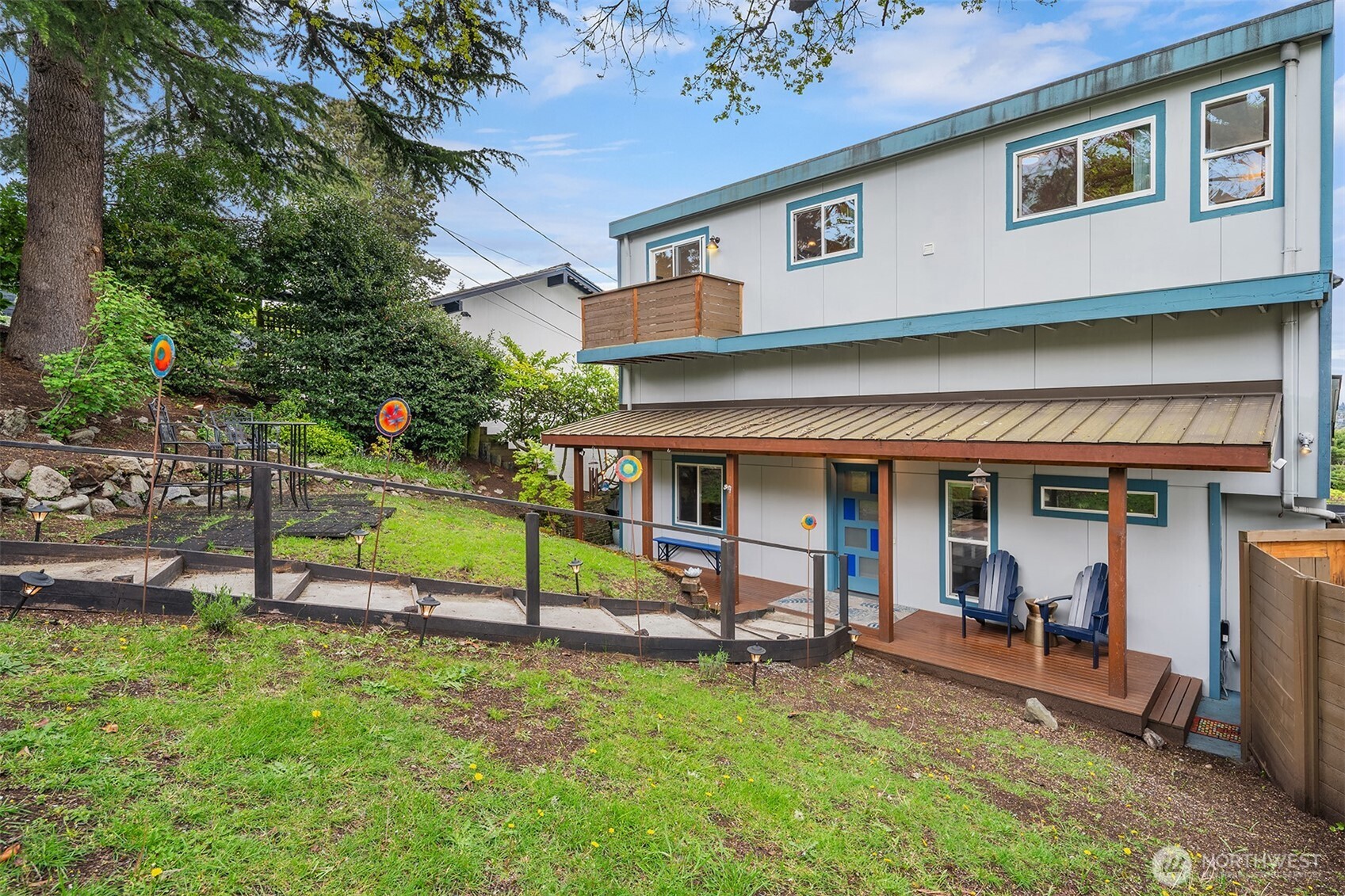 2820 27th Avenue W Seattle WA 98199